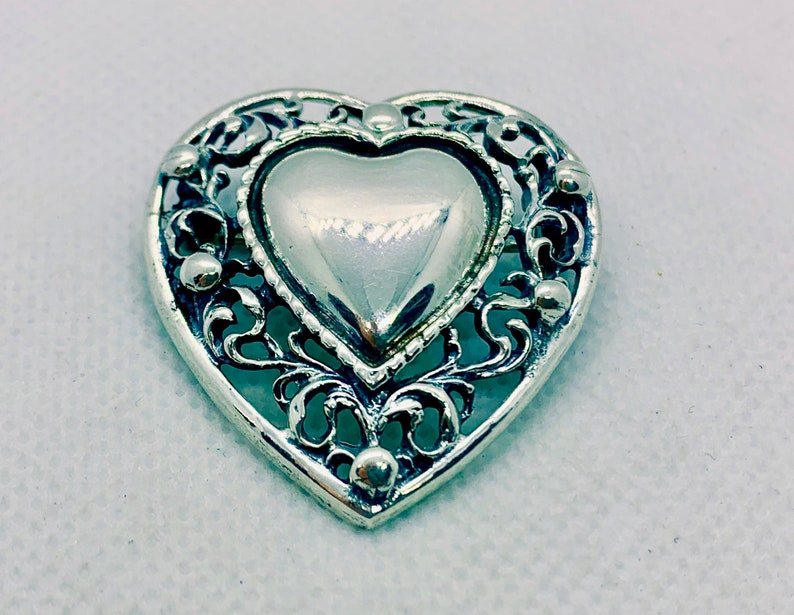 JEWELART Sterling Silver Ornate Heart Pin Item K # 106