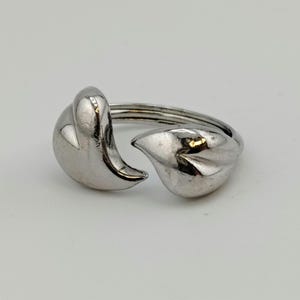 Vintage Avon Double Hearts Bypass Silver Tone Adjustable Ring- Statement Costume Jewelry- Avon Collector Jewelry Heart to Heart Ring K#1200