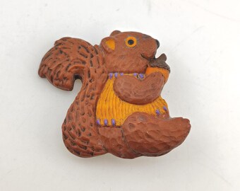 Vintage Hallmark Shelby Squirrel Brooch Fall Autumn Squirrel with Acorn Pin