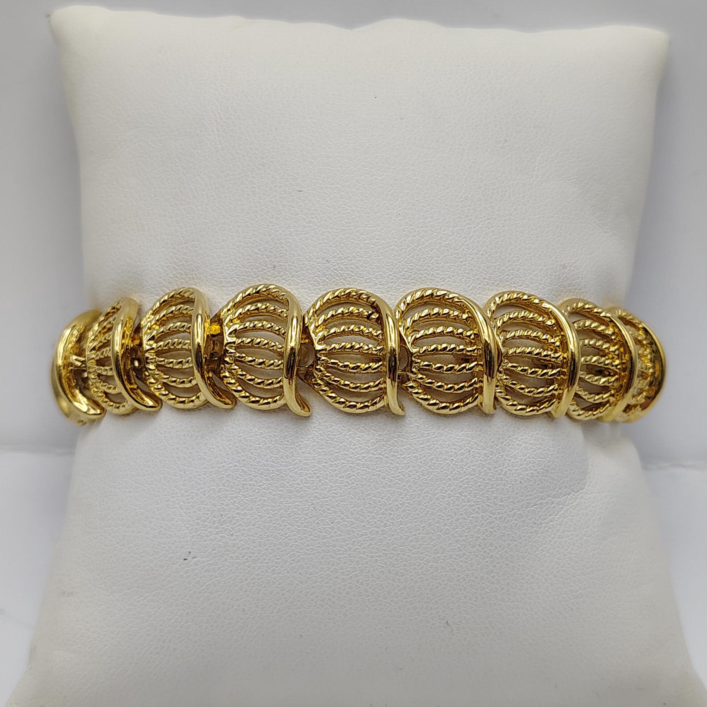 1980s Trifari Gold Tone Openwork Textured Scalloped Link Bracelet