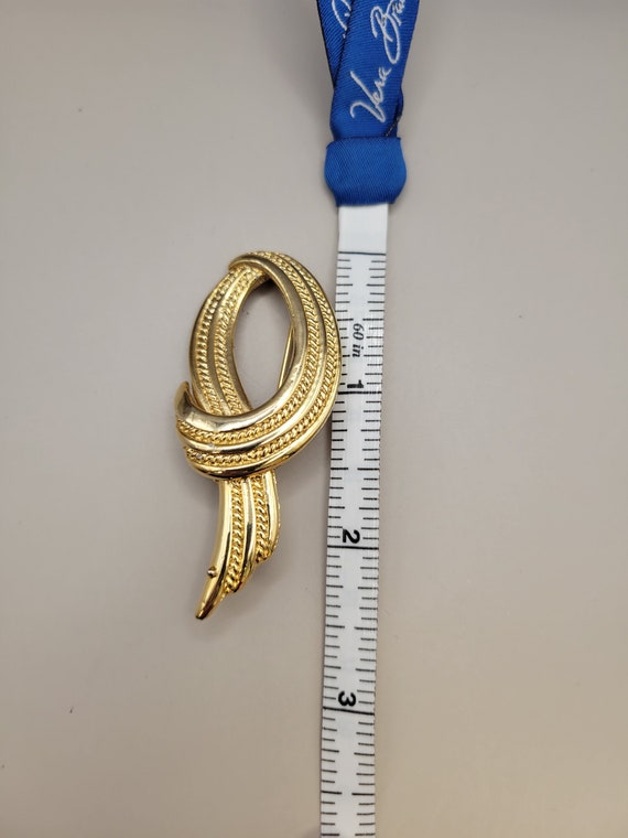 Vintage Texture Overlapping Loop Design Pin - Gol… - image 9