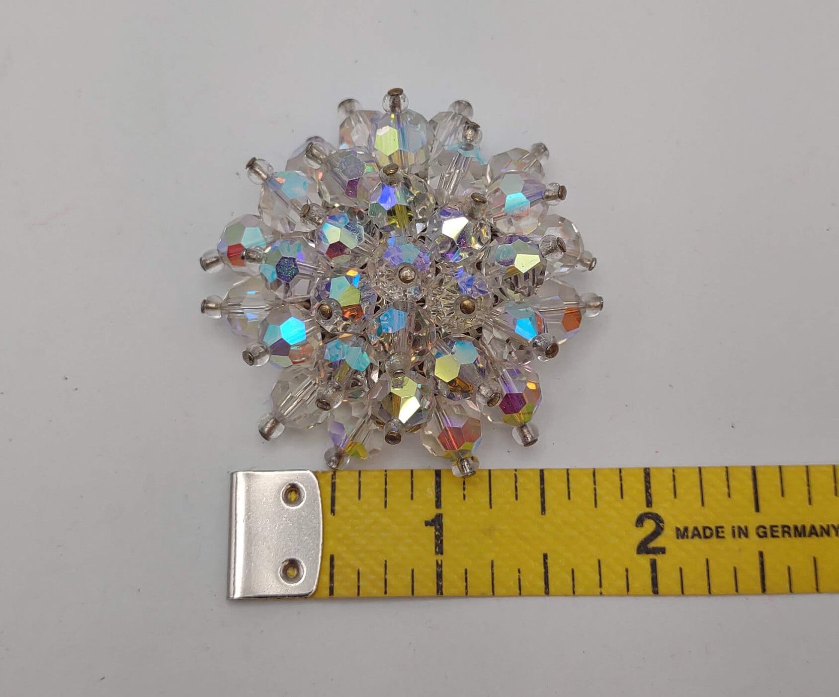 Broche Vintage En Perles De Cristal Facetté Reflet Boréalis - Modèle 3278