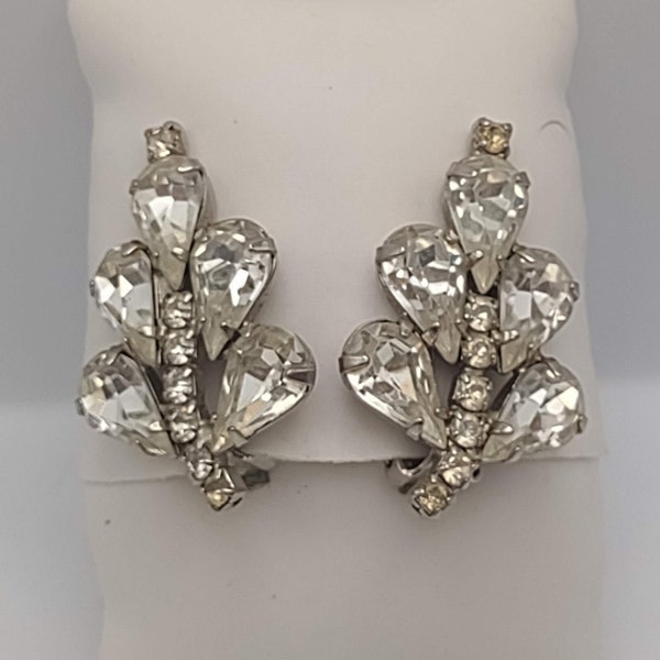 Vintage Weiss Designer Dazzling Prong Set Clear Rhinestone Runway Clip Earrings- Sparkling Vintage Costume Wedding Earrings- K#997