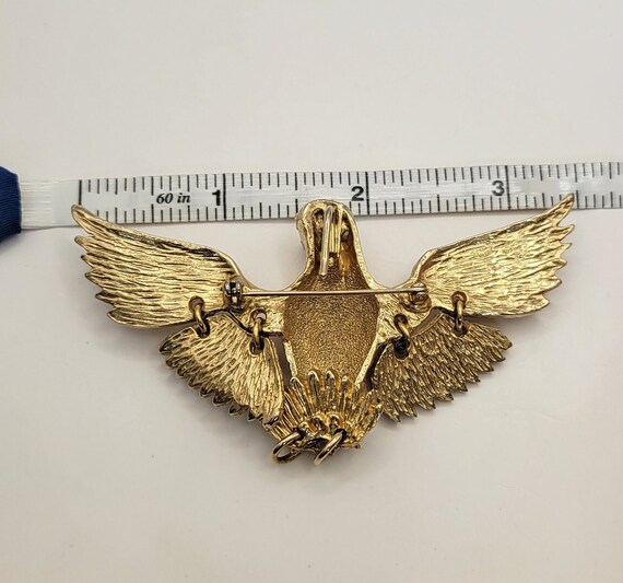 Bird in Flight Pin - Gold Tone Highly Detailed 3D… - image 9