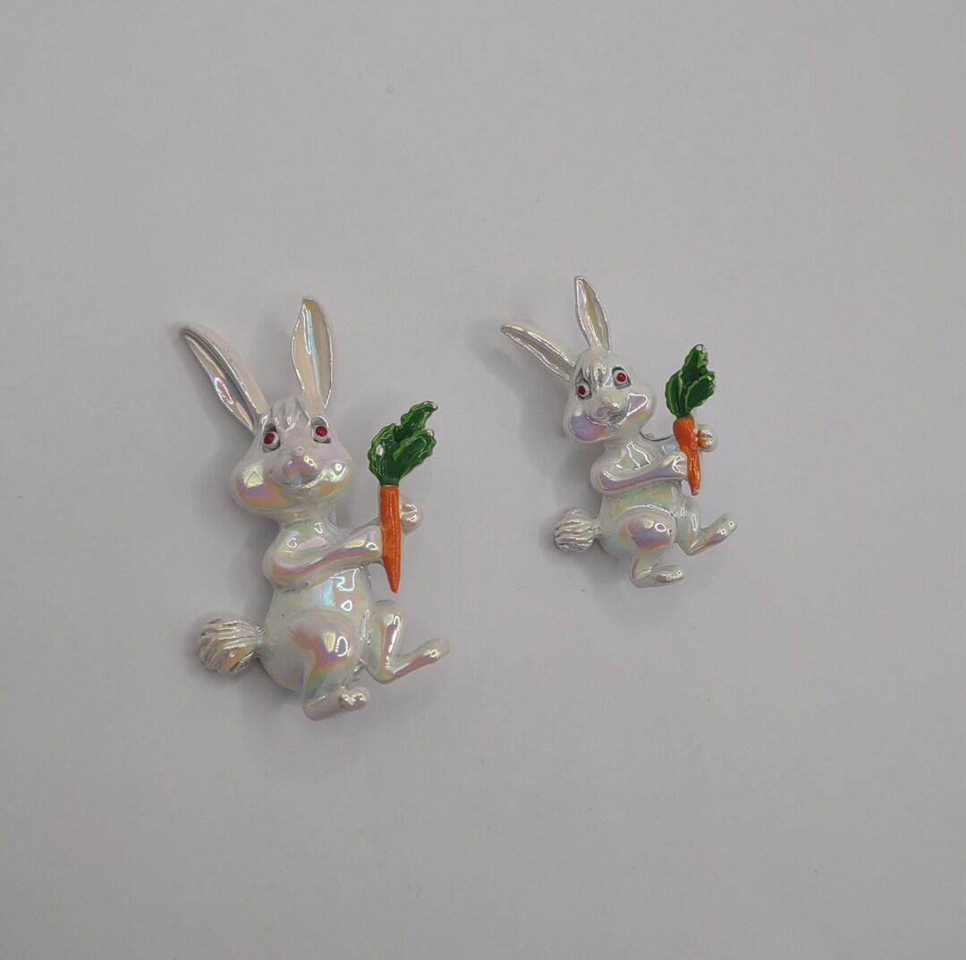 Rabbits Scatter Pin Iridescent Easter Bunnies Vintage Rabbits With Carrots Cute Bunny Pins