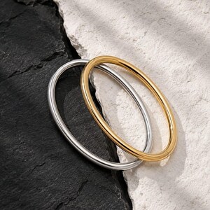 Classic Tube Bangle Bracelet Set – Gold & Silver Stackable Bangles – Minimalist Round Bracelets for Women, Set of 2