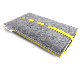 Sleeve for Google Pixel 9, Pixel 9 Pro, Pixel 9 Pro XL, Pixel 9 Pro Fold | made of anti pilling felt - Wave Design- Light Grey