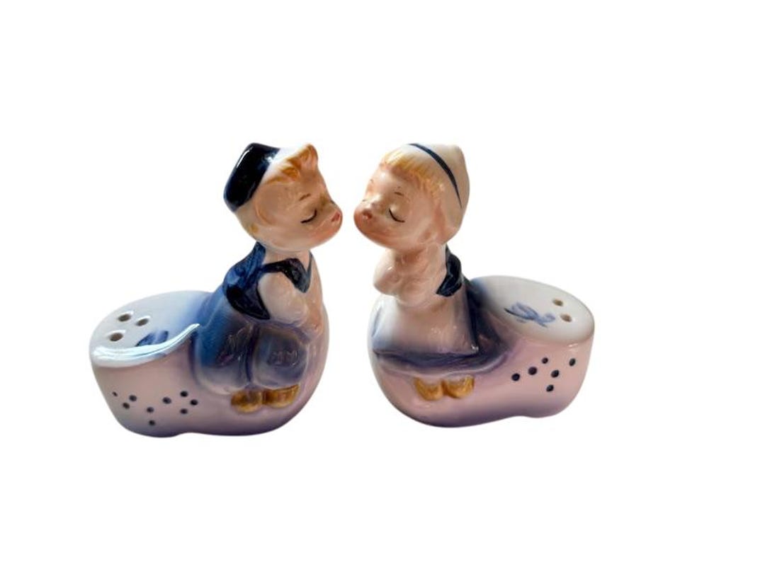 Vintage Kissing Dutch Boy & Girl Clog Salt and Pepper Shakers ...