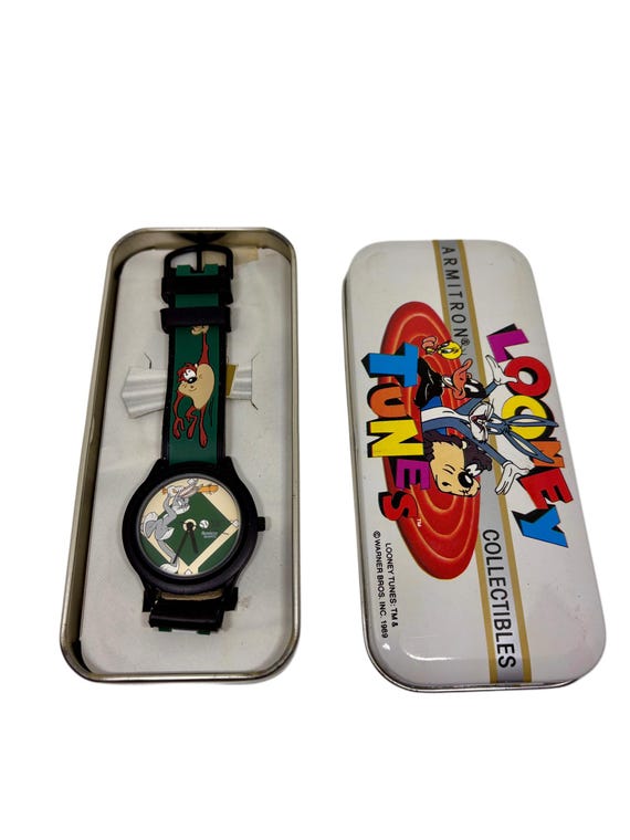 Vintage Armitron Looney Tunes Watch Bugs Bunny Baseball  display picture 2