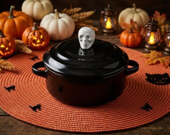 Black Ceramic Mini Casserole Dish with White Skull Lid – Gothic Halloween Decor