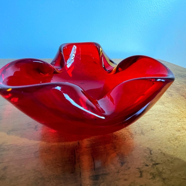 Vintage Murano Livio Seguso Red Art Glass Ashtray Yellow Tones Heart Pinched Glass Mid-Century Italian Orange and Ruby Red 1960's Ashtray