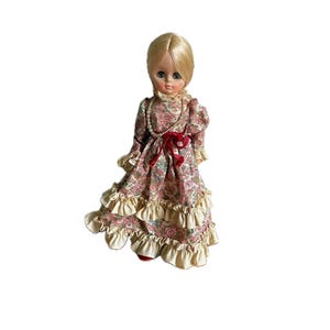 Vintage Effanbee Doll: 1960s Floral Dress, Big Blue Eyes, 14&quot;