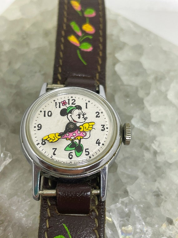 Vintage minnie clearance mouse watch value