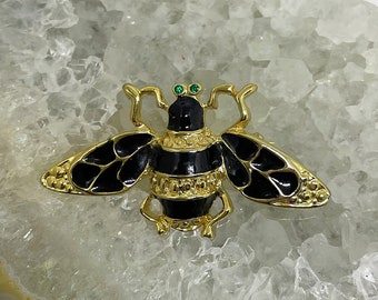 Vintage Bee Pin with Green Eyes Bijoux Cascio Florence 1970's Brooch Gold Tone & Black Enamel Vintage Insect Pin