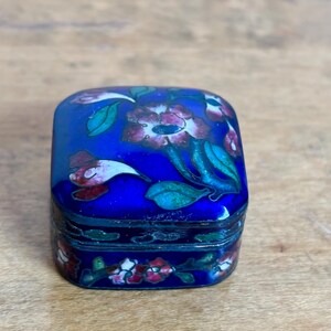 Antique Chinese Snuff Box – Cobalt Blue Enamel Trinket Box, Hand Painted Pill Box, Vintage Chinese Decor, Small Collectible Keepsake
