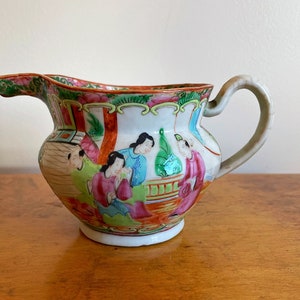 Vintage Chinese Famille Rose Porcelain Gravy Boat Porcelain Saucier Vintage Chinese Porcelain Rose Medallion