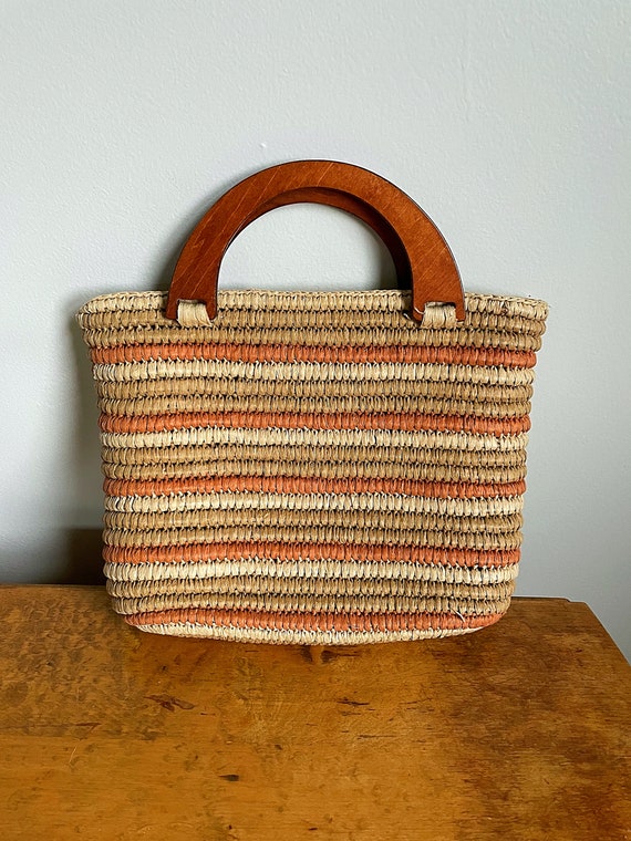 Vintage Straw Handbag with Wooden Handle Vintage … - image 1