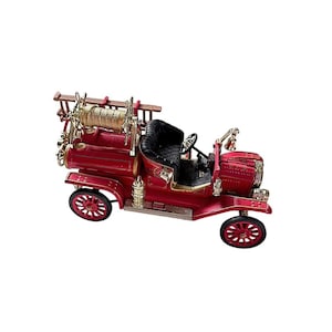 1914 Ford Model T Fire Engine Diecast Model – 1:18 Scale Red Truck with Rubber Tires and Opening Engine