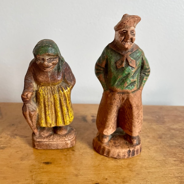 Vintage Syroco Man And Woman with Umbrella Mid Century Composite Wood Figurines Sailor and Umbrella Lady 1940's Figurines Folk Art Figurines