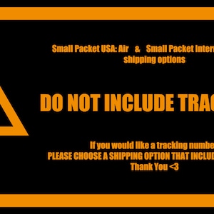 Op de afbeelding: Zwart-oranje afbeelding met de tekst "DO NOT INCLUDE TRACKING!" en een geel waarschuwingssymbool. De tekst bevat ook een bericht over het kiezen van een verzendoptie met tracking.