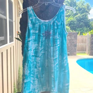 Water lily tunic tank on aqua