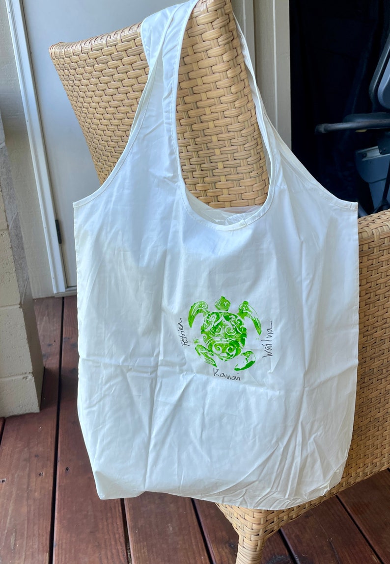 Hawaii gift Tote Bag Kauai Farmers Market Cotton Shopping Bag Hand Painted Bag Kauai Gift Beach Bag green honu