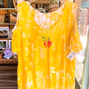 Hand-Painted Cold Shoulder Tunic: Hawaiian Palm Tree Plus Size Top