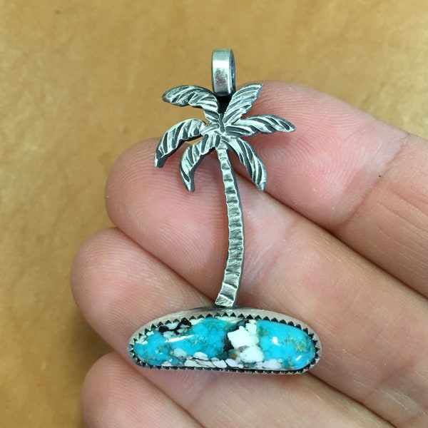 Palm tree pendant