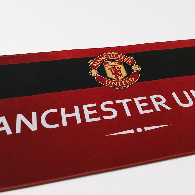 Man United Desk Gifts - 60+ Gift Ideas for 2026