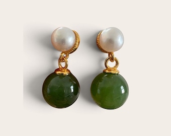 Nephrite Jade and Pearl Dangle Earring in S925