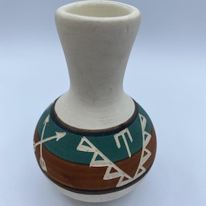Vintage Sioux Indian Pottery Vase Signed “Red Feather “3.75"