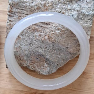 55.5 mm ホワイトネフライトバングル