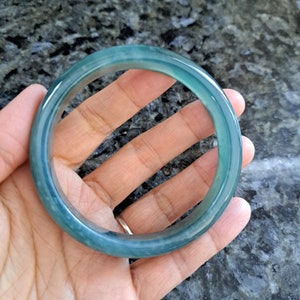 59,6 mm blauer Guatemala Jadeit Armreif