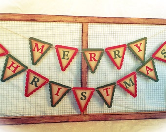 MERRY CHRISTMAS " Garland banner - Vintage style - Happy holidays decor - Red and Green Pennant - Photo prop