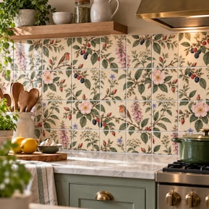 Bakstänkskydd för engelsk trädgårdsstil, botaniska fågel- och bärplattor, väggkakel för stugkök, specialdesignad blommig bakstänkskydd, glansig relief