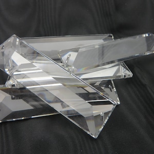 Opakowanie hurtowe 100 sztuk! ŁATWY SUNCATCHER / Twórca tęczy! Kryształy pryzmatyczne SWAROVSKI Wybierz styl wiertła) 3 cale długości x 3/4 cala szerokości. Opakowanie 9#
