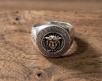 925 Sterling Silver Medusa Ring, Greek Mythology Ring, Men's Silver Signet Ring, Vintage Gothic Ring, Mythology Jewelry, Statement Ring