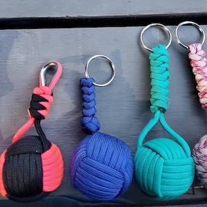 Custom 550 Paracord Monkeys Fist Keychain, 35mm Glass Ball (Made to Order)