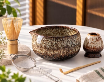 Juego de cuencos para matcha para amantes del té, chawan de cerámica con boquilla para verter, soporte para batidor y tamizador, regalo para la ceremonia del té japonesa.