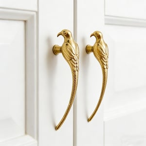 Brass Bird Pull, Bird Cabinet Handle, Gold Drawer Pull, Animal Dresser Knob, Vintage Wardrobe Hardware, Boho Furniture Accent