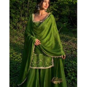 ddlj green dress No_Discount