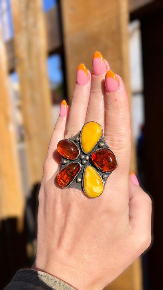 Big 1970s Baltic and Honey Amber Ring flower boho… - image 1