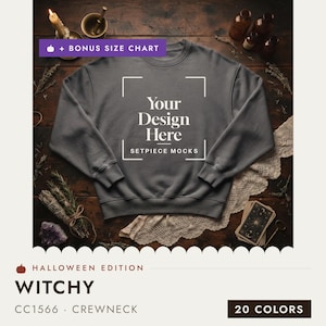 Peut inclure: Un sweat-shirt à col rond gris foncé avec un cadre graphique blanc portant le texte Your Design Here et SETPIECE MOCKS. Une bannière violette en haut indique + BONUS SIZE CHART. Le sweat-shirt est présenté sur une surface en bois sombre.