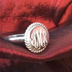 Sterling Silver Monogrammed Ring Round with Rope Edge image 2