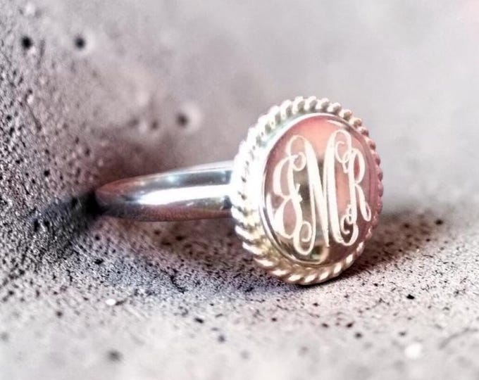 Sterling Silver Monogrammed Ring Round with Rope Edge