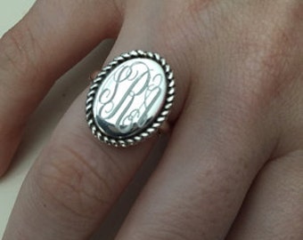 Sterling Silver Monogrammed Ring Oval with Rope Accent