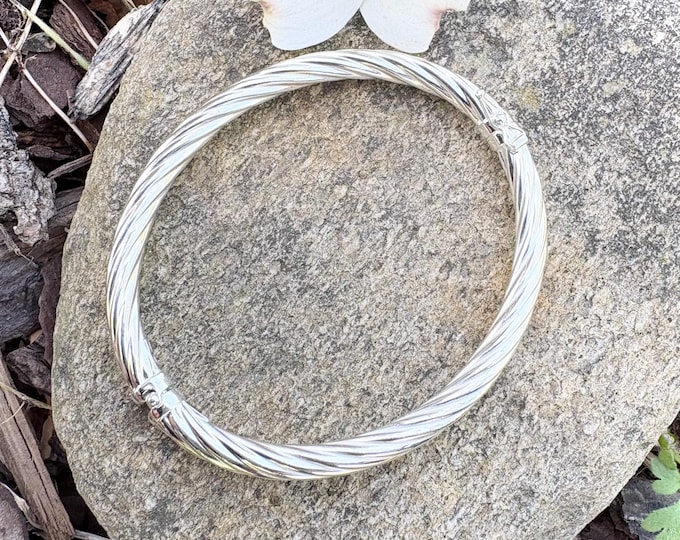 Sterling Silver Italian Rope Twist Oval Bangle