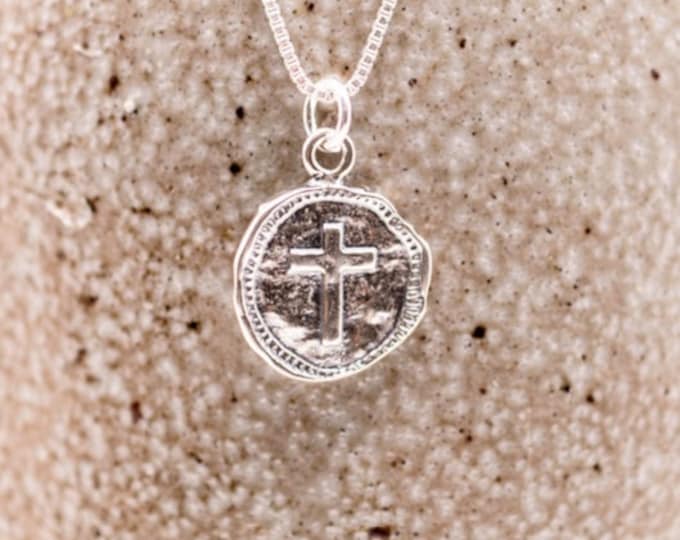 Sterling Silver Round Cross Pendant