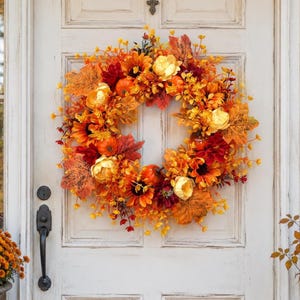 Fall Wreath for Front Door, 17.72in Autumn Pumpkin Wreath, Orange Floral Maple Leaf Wreath, Thanksgiving Harvest Door Decor