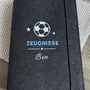 Football-themed report card folder with name | Personalized felt folder for report cards | Gift for boys | First day of school